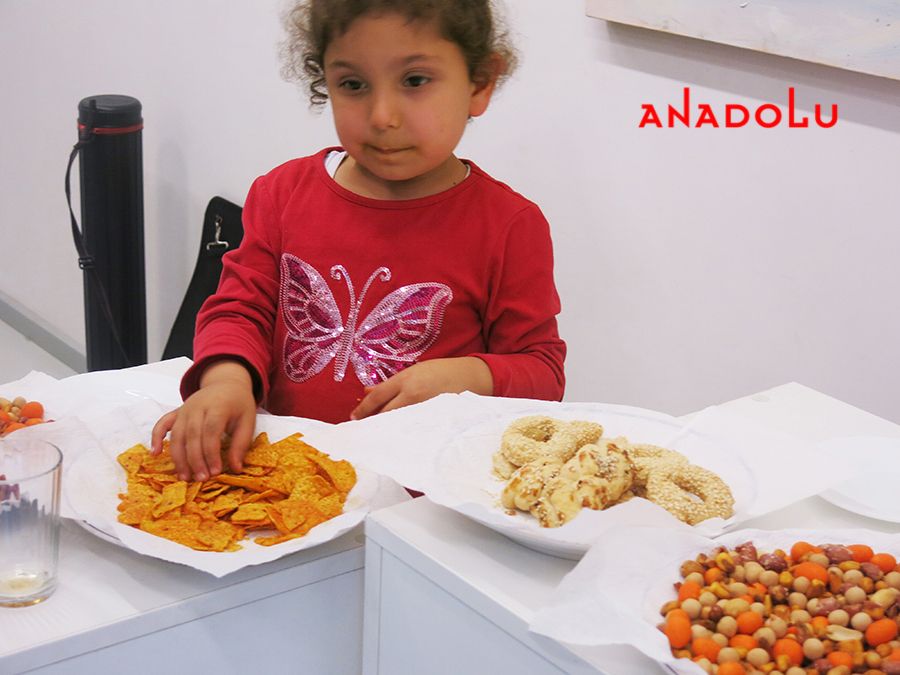 Resim Sergisinde Kokteyl Dalanlar Hatayda